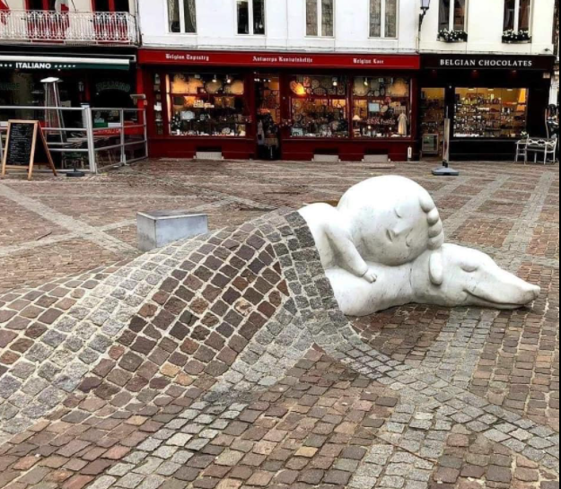 Памятник Нелло и Патрашу в Антверпене (Бельгия) - Восток-Техно